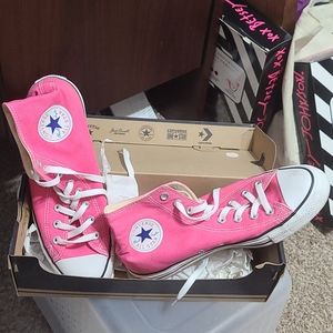 Excellent Condition Converse High Top Men's 9/ Women's 11